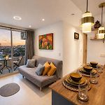 Kambiri Signature Apartment, Seaview, Pool & Afro-Caribbean Style