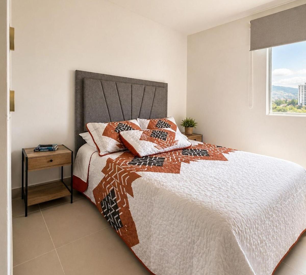 Kambiri Signature Apartment, Seaview, Pool & Afro-caribbean Style