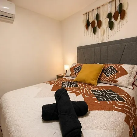 Kambiri Signature Apartment, Seaview, Pool & Afro-caribbean Style