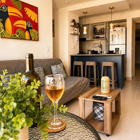 Kambiri Signature Apartment, Seaview, Pool & Afro-caribbean Style Apartamento