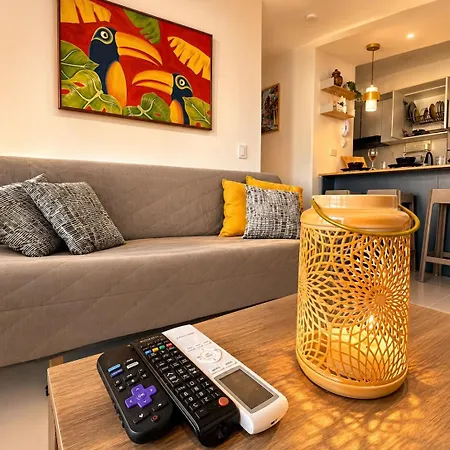 Kambiri Signature Apartment, Seaview, Pool & Afro-caribbean Style *
