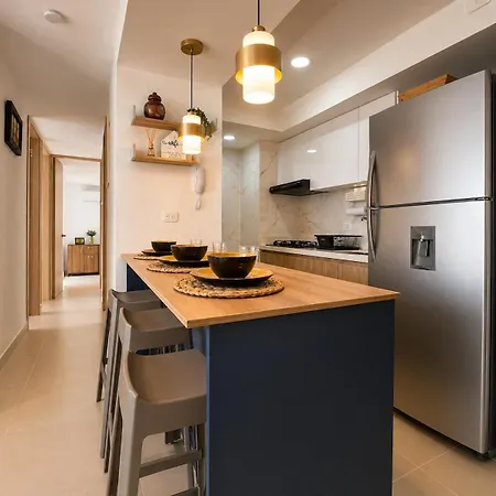 Kambiri Signature Apartment, Seaview, Pool & Afro-caribbean Style Apartamento Cartagena